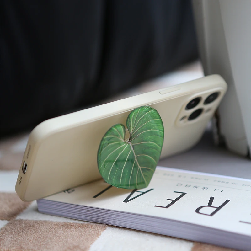 Glanzende Simulatie Blad Telef - Phone Accessories Vending Machine recensie en prijs